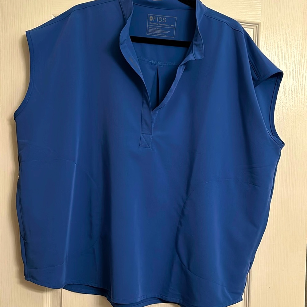 Women’s XXL blue Rafaela top. Like new condition